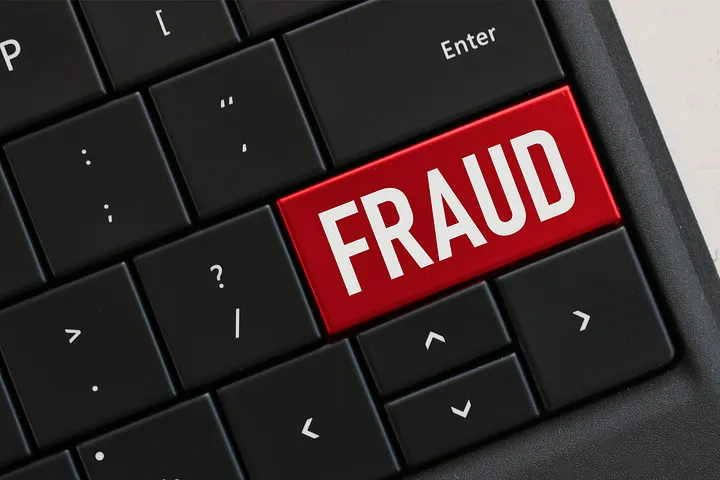 Menelisik Modus Fraud Finansial dengan Analisis Segitiga Fraud, Segitiga Akuntansi Forensik, & Value Creator with Integrity
